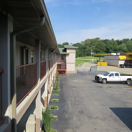 First Western Inn Caseyville