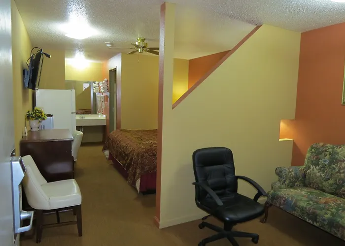 First Western Motel *